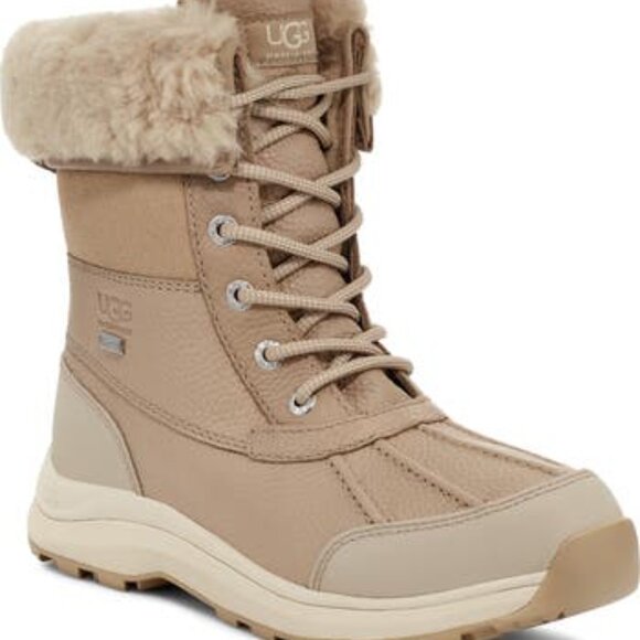 UGG® Women´s Adirondack Round Toe Leather & Suede...